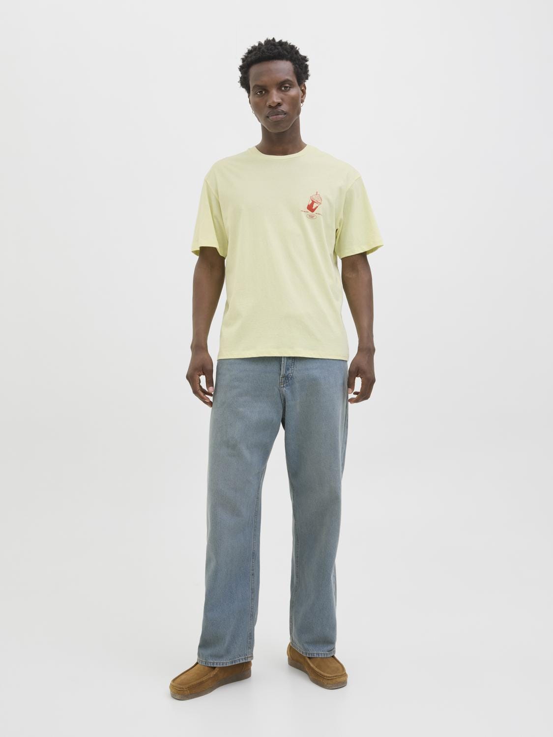 model_shot-front_full